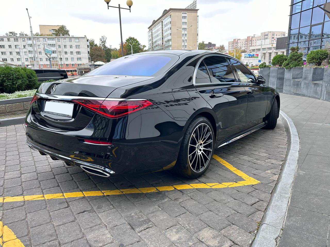 Аренда Mercedes S223 в Минске – Прокат с водителем | Minsk-transfer.by